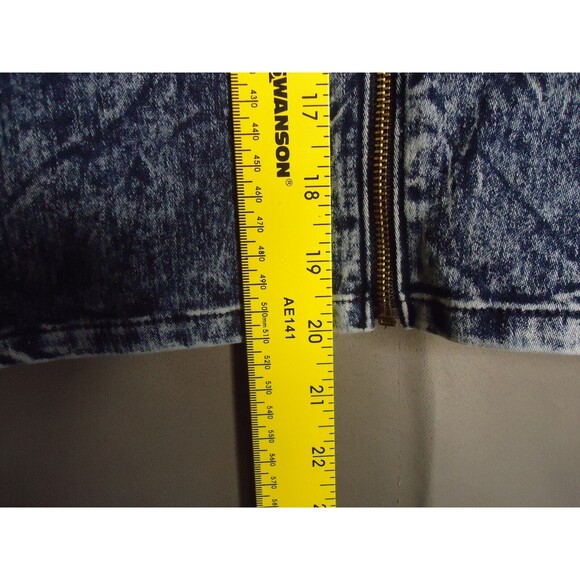 Forever 21 Denim Pencil Skirt Medium Stone Wash Womens Size Medium - Picture 5 of 6